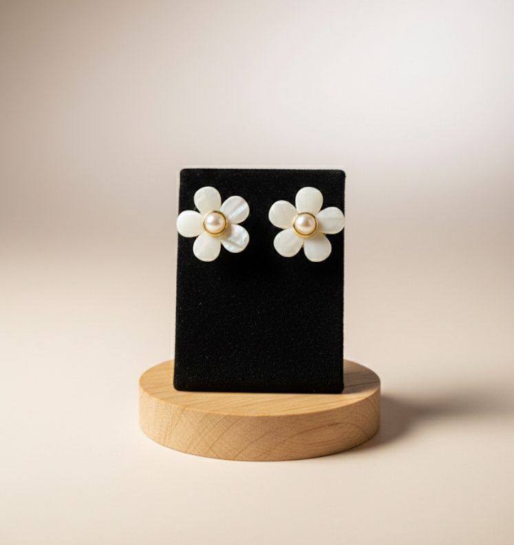 ARETES ENCHAPE FLOR BLC PERLAS