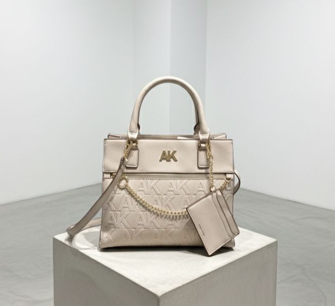 ANNE KLEIN CARTERA BEIGE MEDIANO