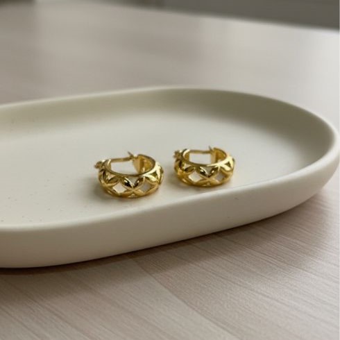 ARGOLLAS ENCHAPE DORADO FLOR