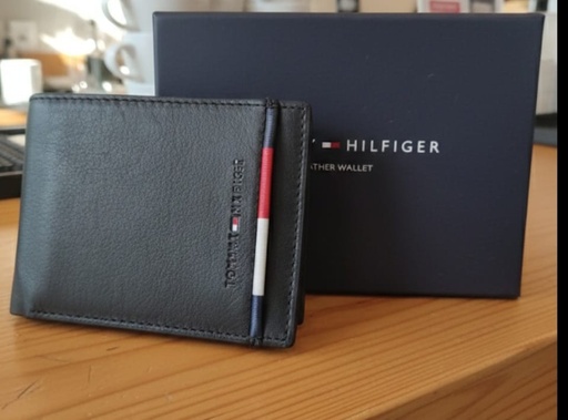 [026217556574] TOMMY BILLETRA HOMBRE NEGRO